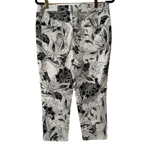 Chico's the Platinum Girlfriend Crop Slim Fit Floral Pants Black White Medium - Picture 2 of 11